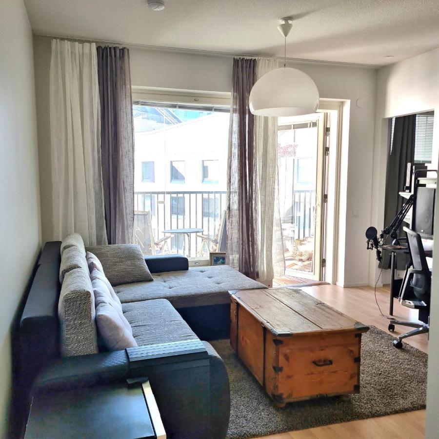 Bright Two-room With A Balcony In Kalasatama Huoneisto